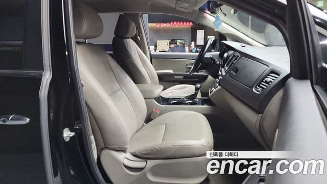 Kia The / новый New Carnival Luxury, 2019 11