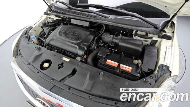 Kia Carnival R President, 2011 6