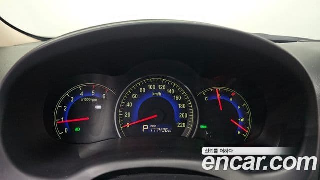 Kia Carnival R President, 2011 8