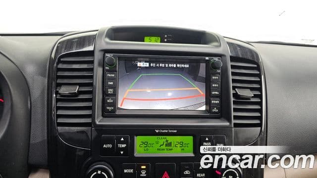 Kia Carnival R President, 2011 16