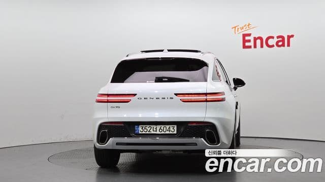 Genesis GV70, 2023 4