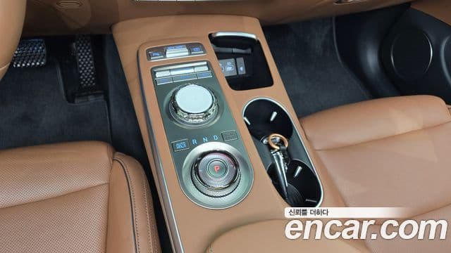 Genesis GV70, 2023 9