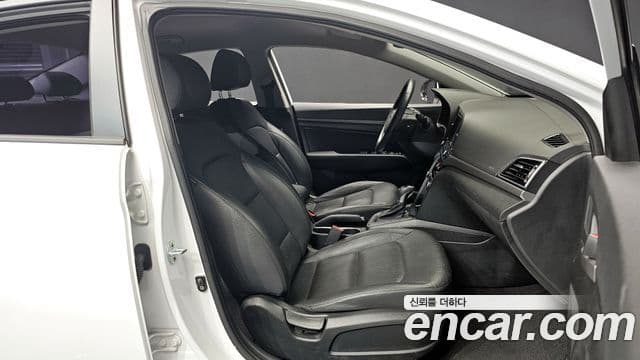 Hyundai Avante AD Special, 2016 10