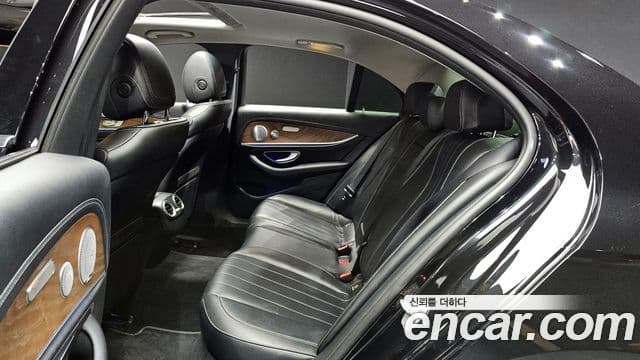 Mercedes-Benz E-класс W213 Exclusive, 2018 12