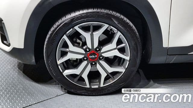 Kia Seltos Signature, 2022 все фото