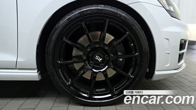 Volkswagen Гольф 7세대 2.0 R, 2016 все фото