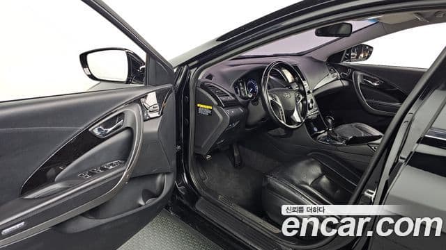 Hyundai Grandeur HG Modern, 2016 11