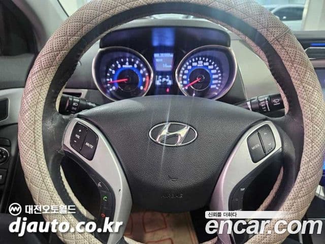 Hyundai Avante MD Premier, 2012 12