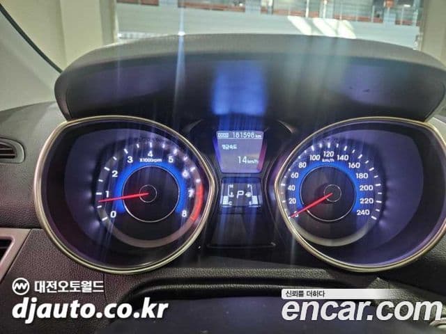 Hyundai Avante MD Premier, 2012 13