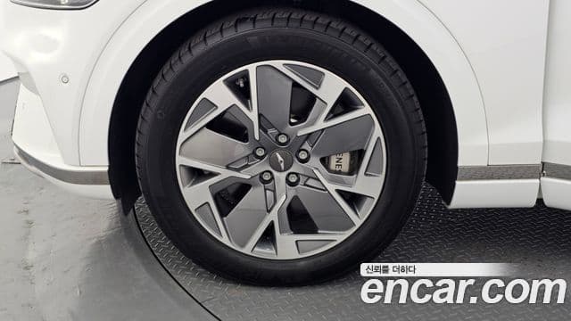 Genesis electrified GV70 e-AWD, 2022 все фото