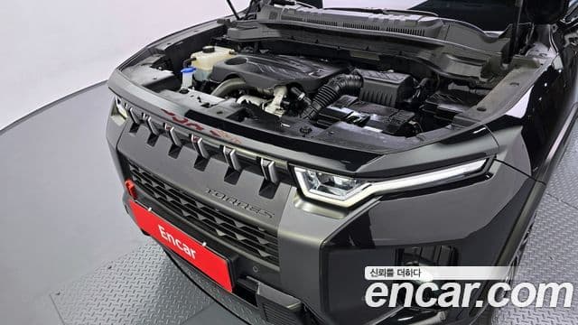 KG모빌리티(SsangYong) Torres Black Edition, 2024 6