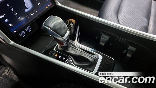 KG모빌리티(SsangYong) Torres Black Edition, 2024 9