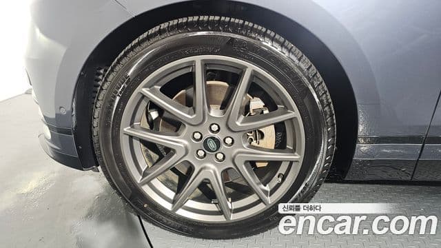 Land Rover Range Rover Velar 3.0 P400 Dynamic HSE, 2025 все фото