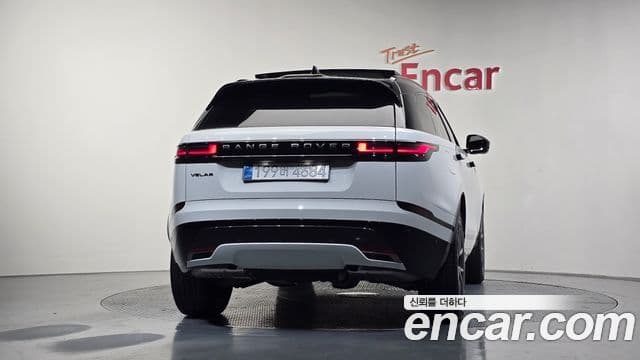 Land Rover Range Rover Velar 3.0 P400 Dynamic HSE, 2025 4