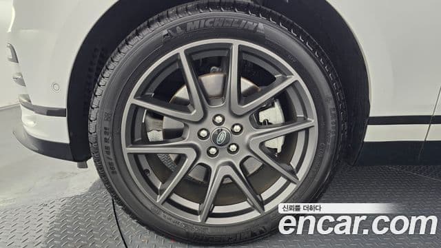 Land Rover Range Rover Velar 3.0 P400 Dynamic HSE, 2025 все фото