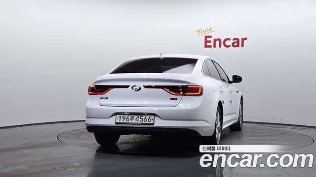 Renault Korea(Samsung) SM6 2.0 LPe SE (арендный автомобиль), 2020 4