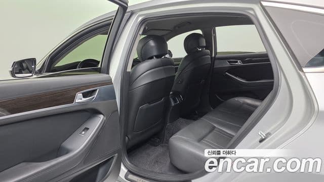 Genesis G80 Luxury, 2018 17