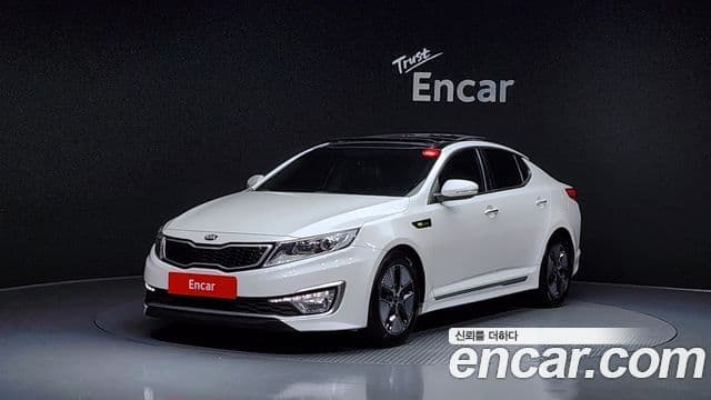 Kia K5 гибрид Noblesse, 2013 1