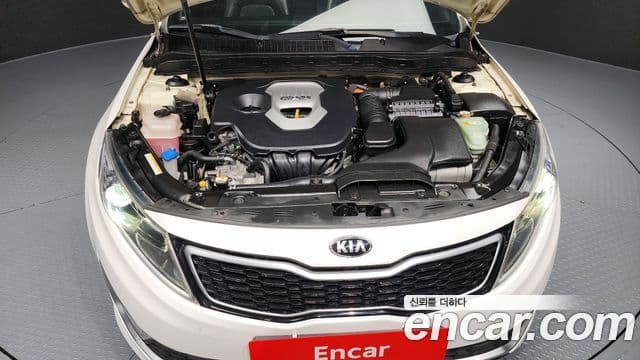 Kia K5 гибрид Noblesse, 2013 6