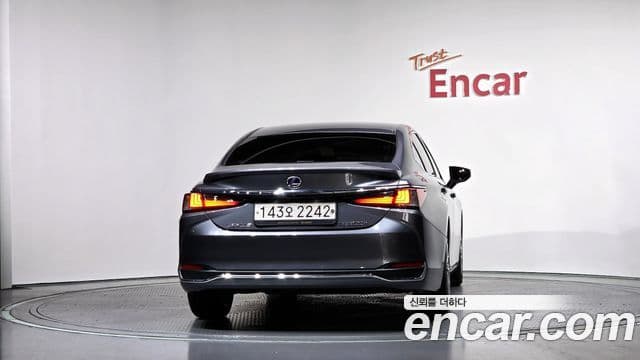 Lexus ES300h 7세대 Executive, 2021 4
