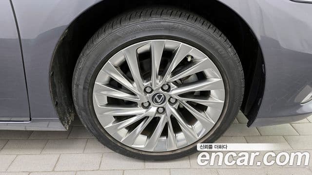 Lexus ES300h 7세대 Executive, 2021 все фото