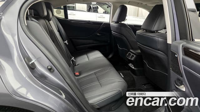 Lexus ES300h 7세대 Executive, 2021 12