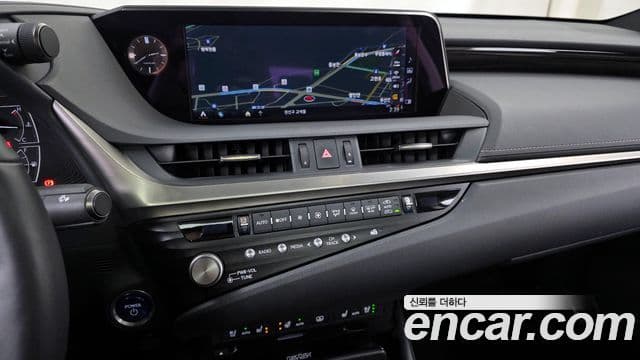 Lexus ES300h 7세대 Executive, 2021 14