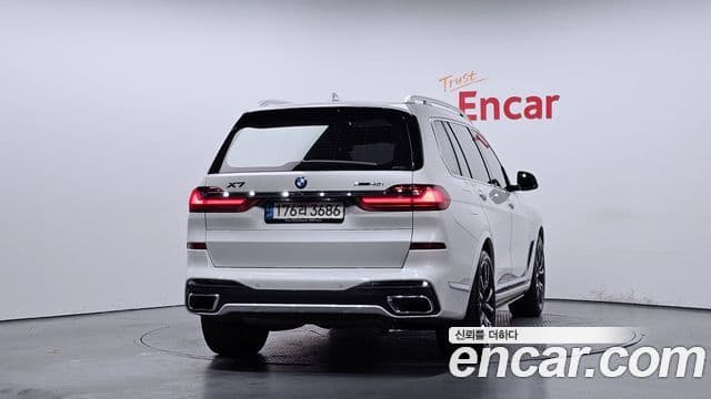 BMW X7 (G07) xDrive 40i M Sport 6인승, 2022 4