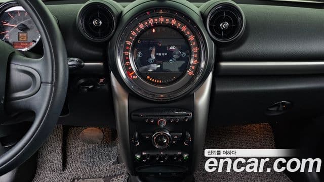 Mini Cooper D Countryman 1세대, 2015 14