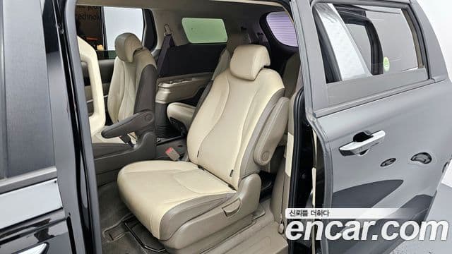 Kia Carnival 4세대 Prestige, 2023 11