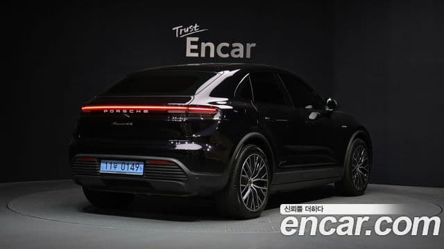 Porsche Macan EV 4S, 2025 2