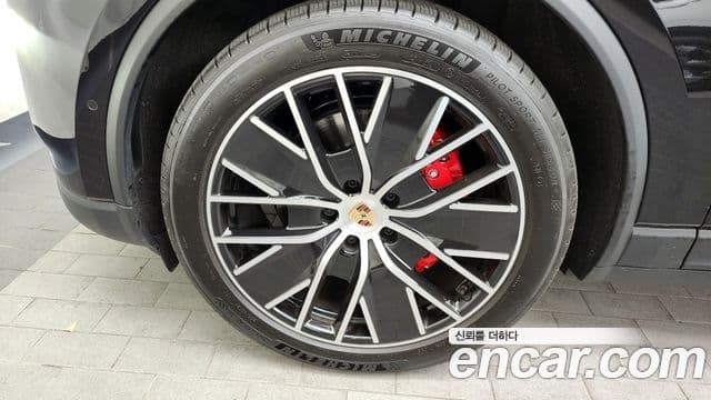 Porsche Macan EV 4S, 2025 все фото