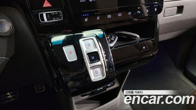 Hyundai Staria Inspiration, 2022 9