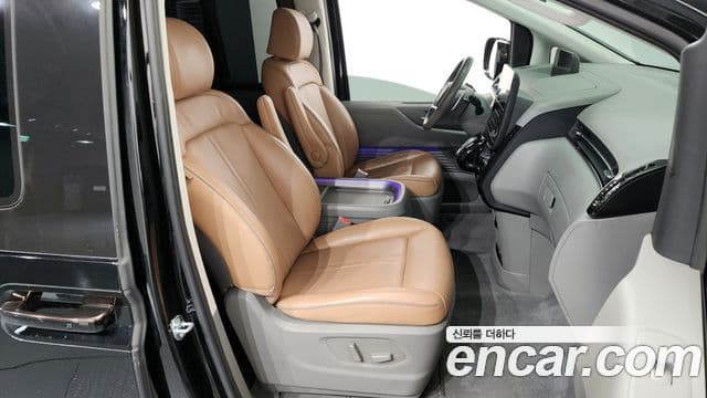 Hyundai Staria Inspiration, 2022 11