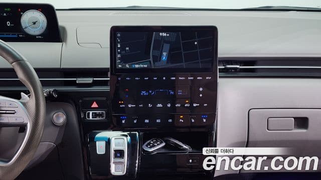 Hyundai Staria Inspiration, 2022 15