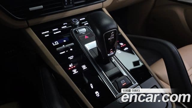 Porsche Cayenne (PO536) 4.0 турбо купе, 2020 9