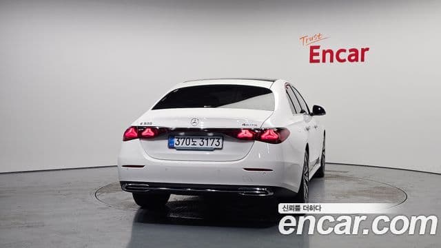 Mercedes-Benz E-класс W214 Exclusive, 2024 4