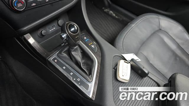 Kia K5 Prestige, 2011 9