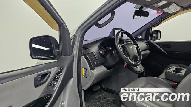 Hyundai Grand Starex Smart, 2017 10