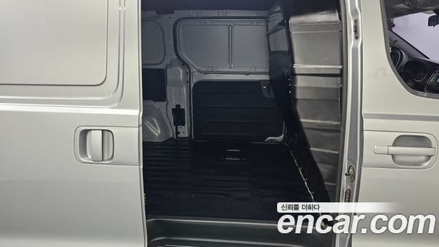 Hyundai Grand Starex Smart, 2017 12