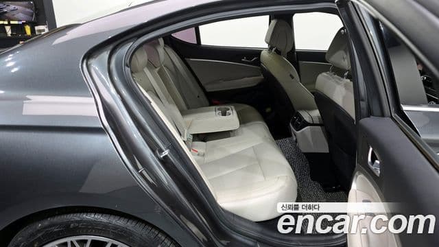 Genesis The / новый New G70, 2021 12