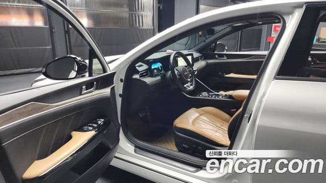 Kia K5 3세대 Signature, 2022 10