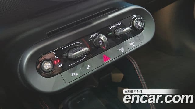 Mini Cooper Электрический (Electric) 4세대 JCW, 2025 9