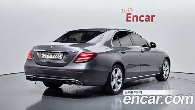 Mercedes-Benz E-класс W213 Avantgarde, 2017 2