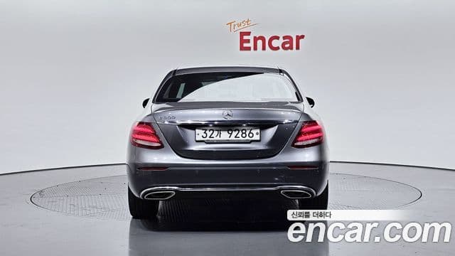 Mercedes-Benz E-класс W213 Avantgarde, 2017 4