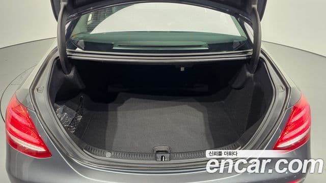 Mercedes-Benz E-класс W213 Avantgarde, 2017 20