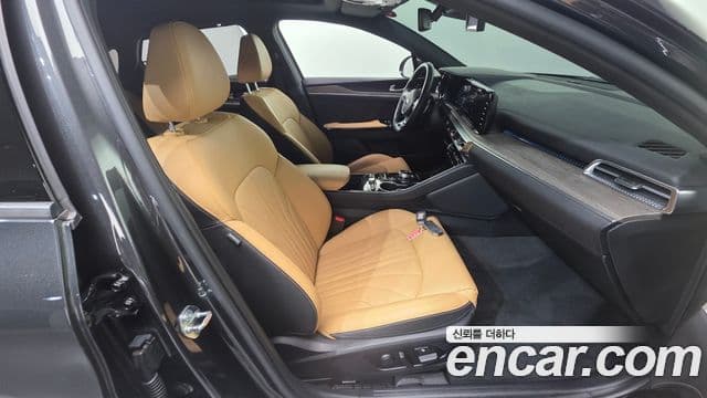 Kia K5 3세대 Signature, 2021 10