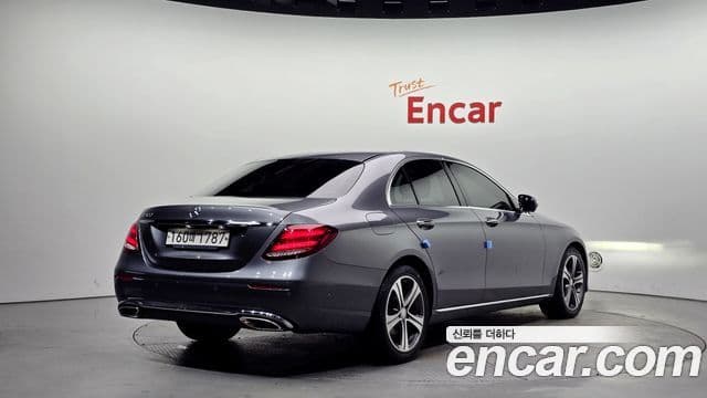 Mercedes-Benz E-класс W213 E300 Avantgarde Intelligent Drive, 2017 2