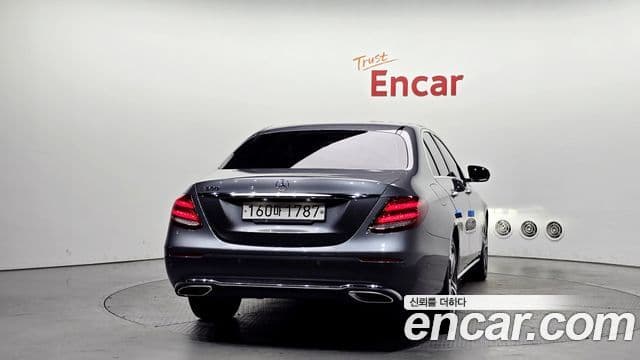 Mercedes-Benz E-класс W213 E300 Avantgarde Intelligent Drive, 2017 4