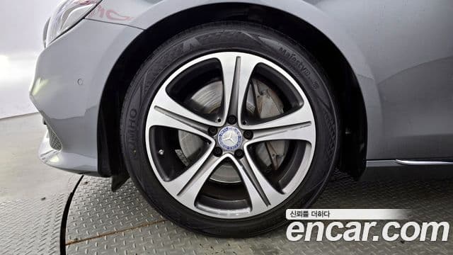 Mercedes-Benz E-класс W213 E300 Avantgarde Intelligent Drive, 2017 все фото